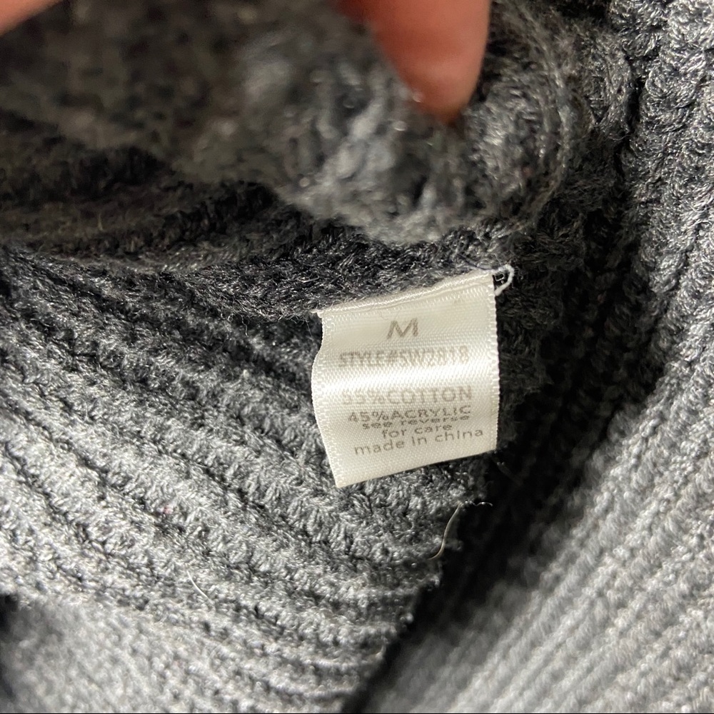 Gray V-neck Sweater - Picture 5 of 6